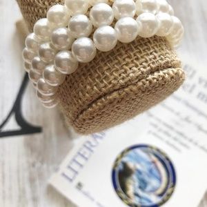 3/35$ LARGE PEARLS WRAP AROUND BRACELET